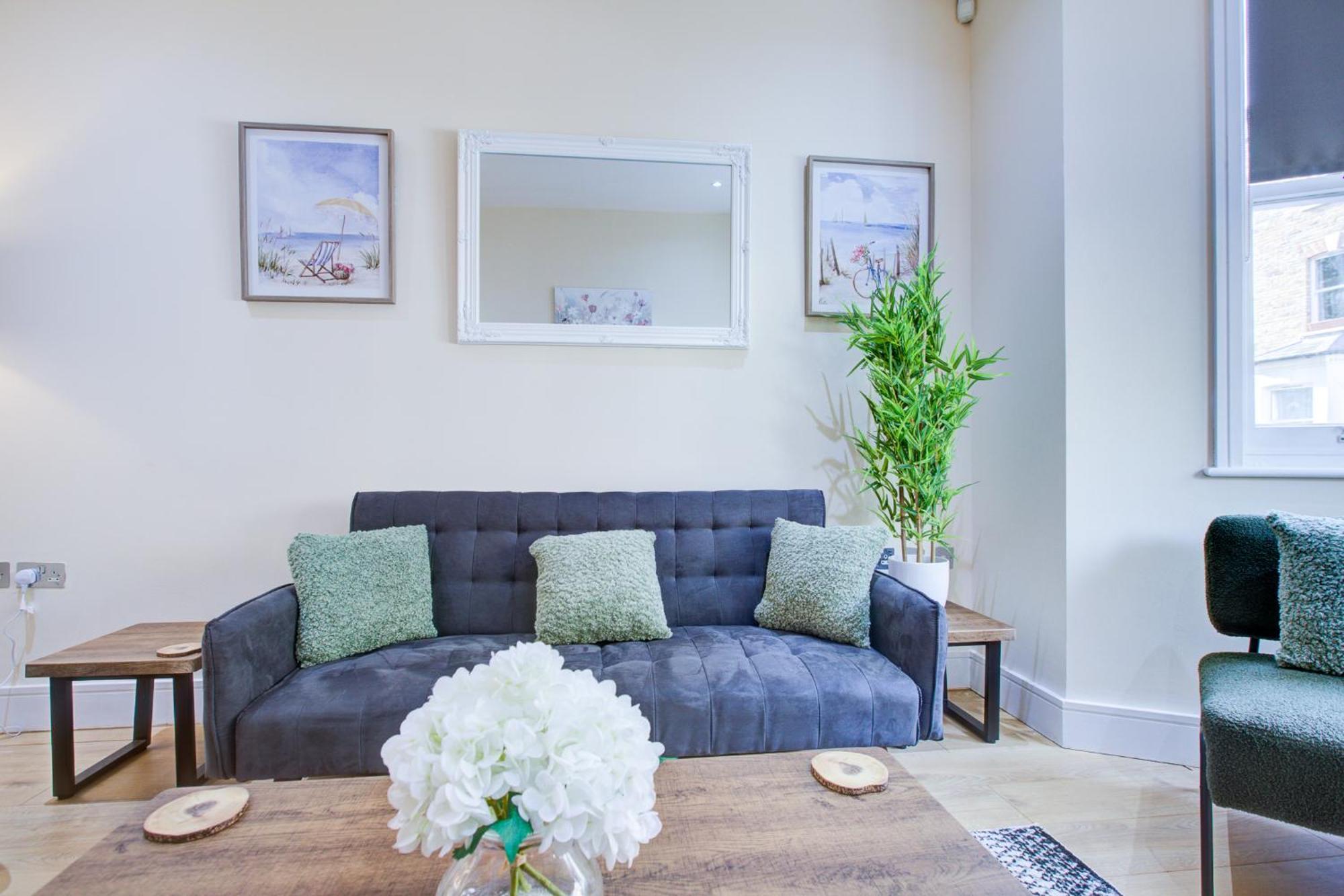 Stunning 4 Bedroom House Сasa de vacaciones *