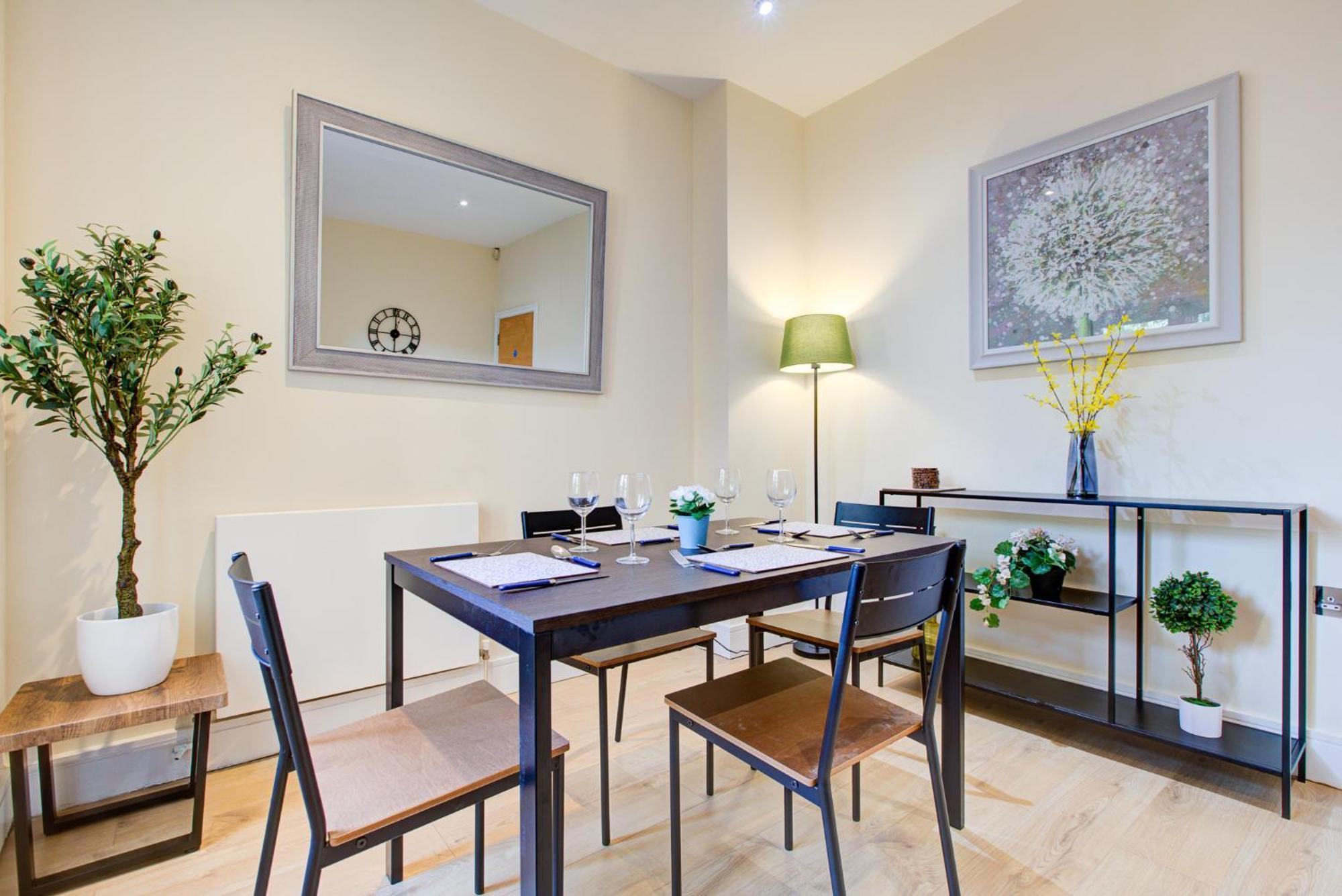 Сasa de vacaciones Stunning 4 Bedroom House